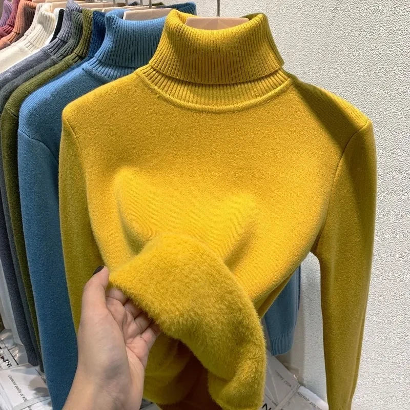 Suéter Peluciado Gola Alta Feminino - QUEIMA DE ESTOQUE