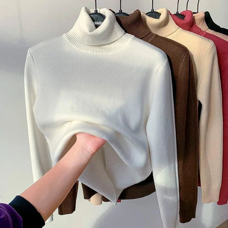Suéter Peluciado Gola Alta Feminino - QUEIMA DE ESTOQUE