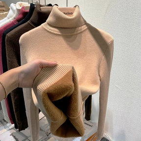Suéter Peluciado Gola Alta Feminino - QUEIMA DE ESTOQUE