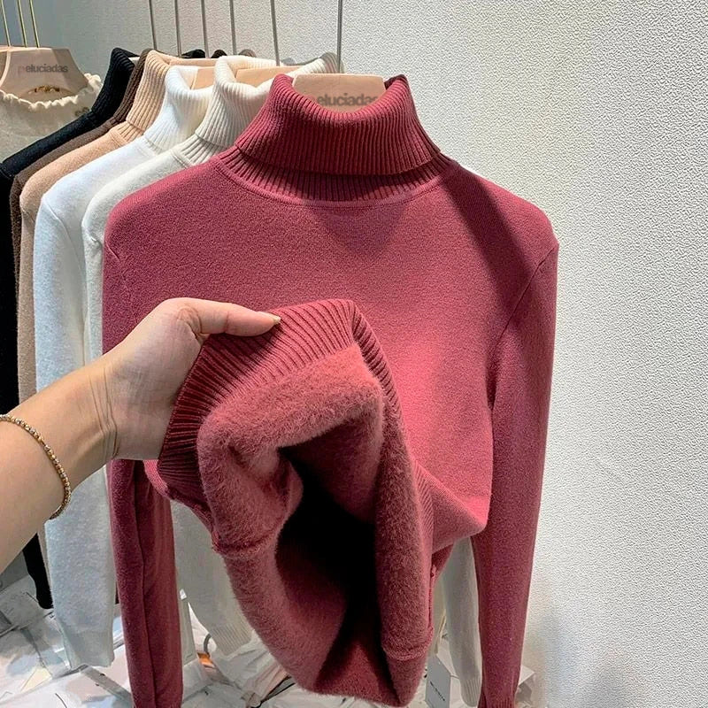 Suéter Peluciado Gola Alta Feminino - QUEIMA DE ESTOQUE